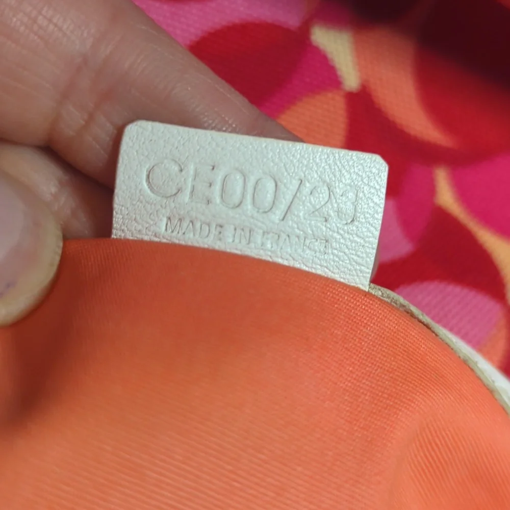 Celine Pink and Red Patterned Shoulder Bag Almost In New Condition - Picture 4 of 7